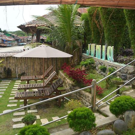 Junia Guesthouse Bukit Lawang Exterior foto