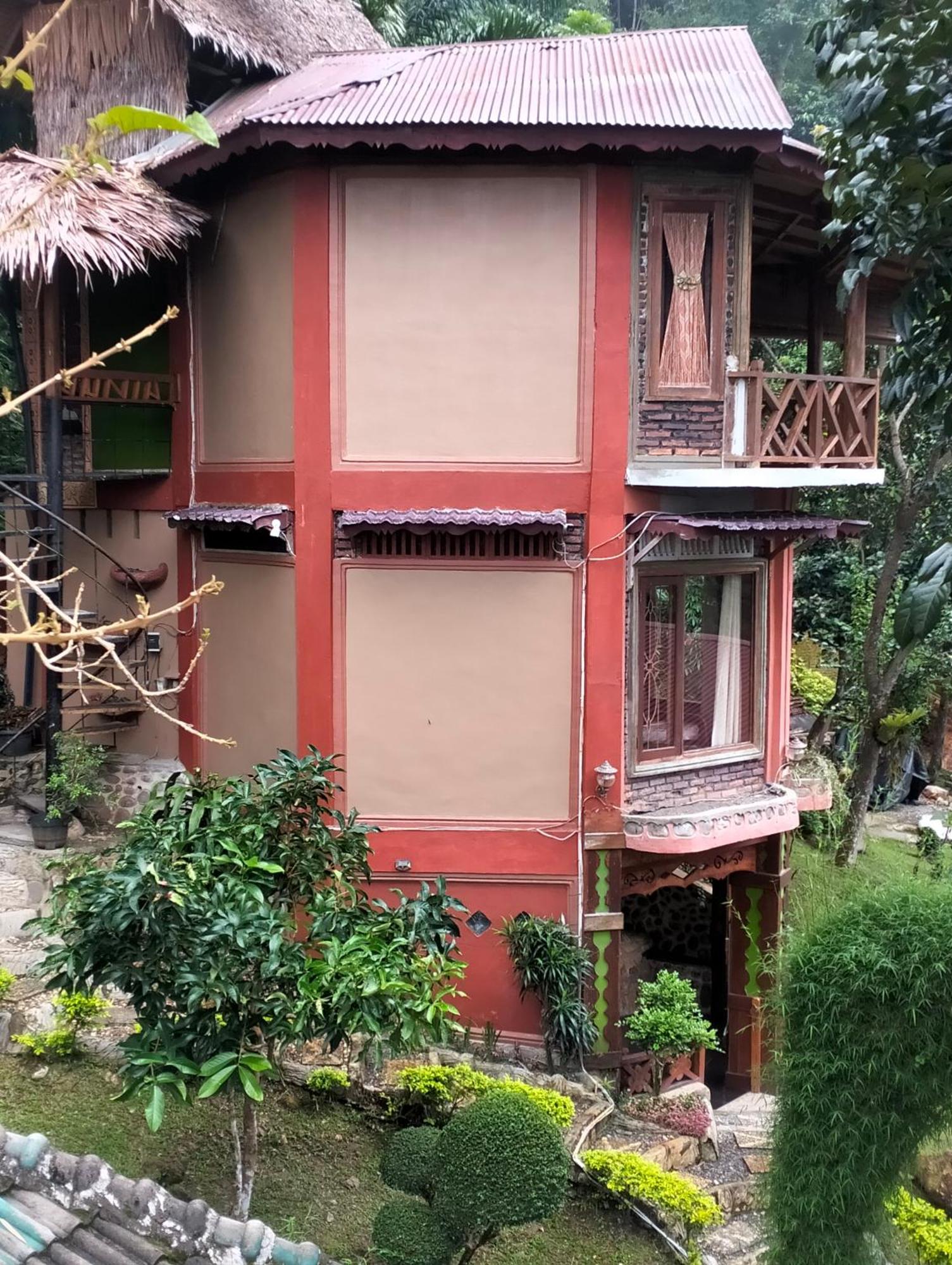 Junia Guesthouse Bukit Lawang Exterior foto