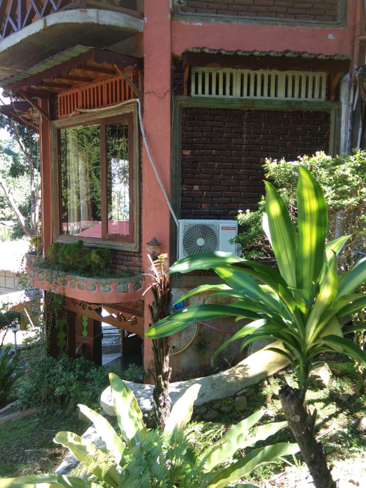 Junia Guesthouse Bukit Lawang Exterior foto