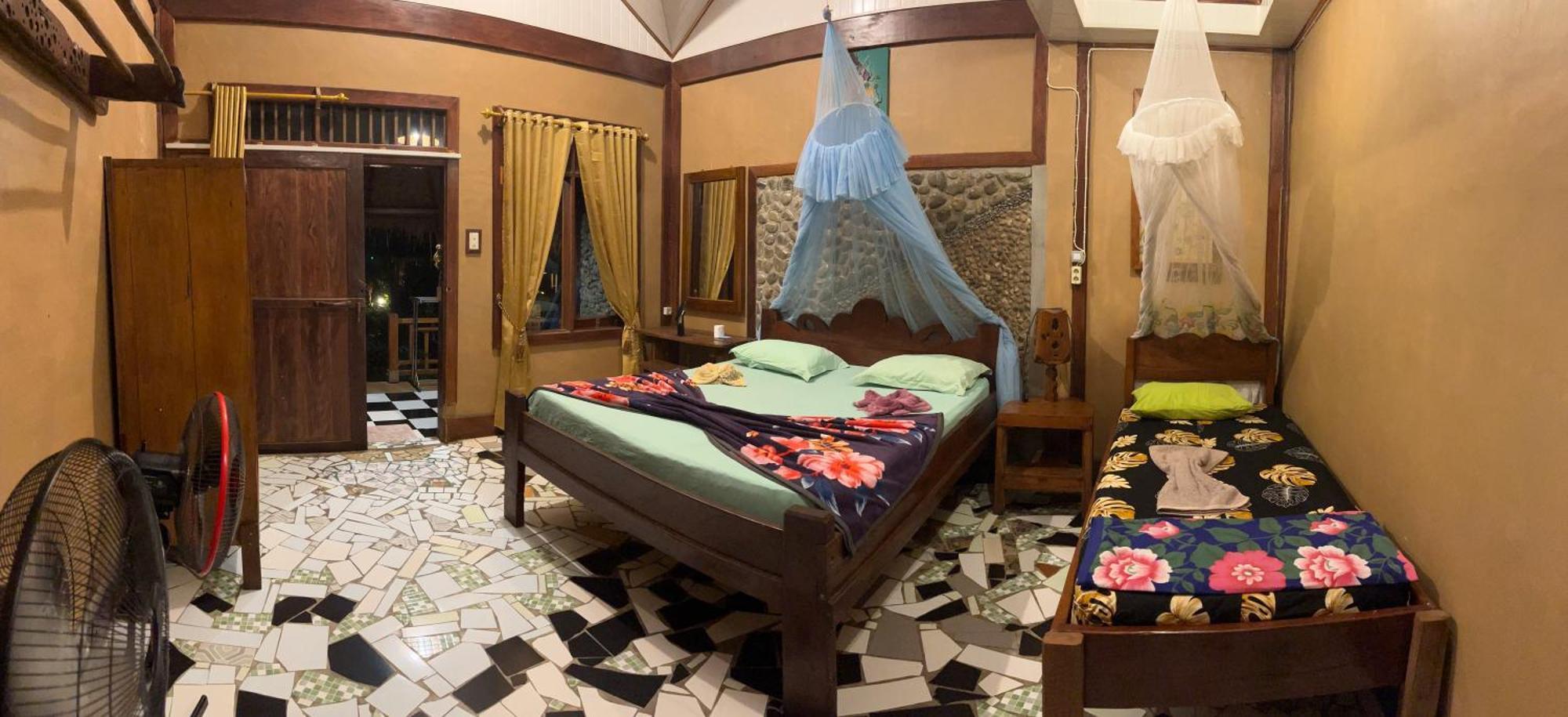 Junia Guesthouse Bukit Lawang Exterior foto