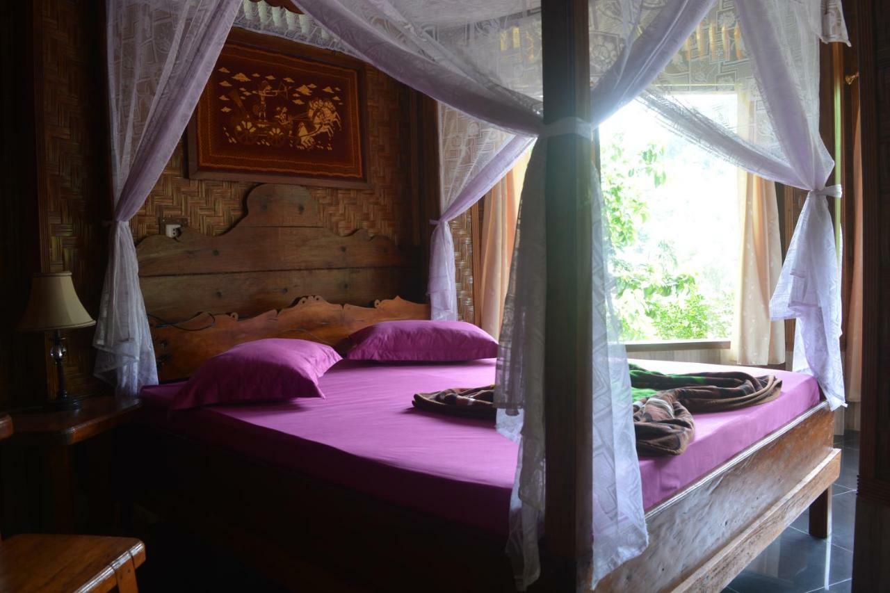 Junia Guesthouse Bukit Lawang Exterior foto